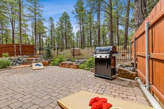 Pinnacle Pines Forest Views Modern Home with EV Charger Direct Trail Access - Flagstaff - 9