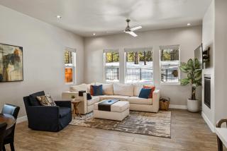 Pinnacle Pines Forest Views Modern Home with EV Charger Direct Trail Access - 1