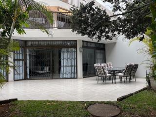 Groundfloor Beachfront Apartment - 0