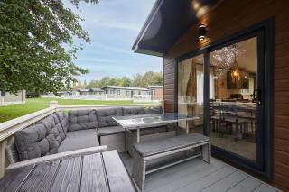 Happy Days Lodge with Hot Tub - 9