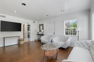 Perfect Suite near Universal Studios - 1