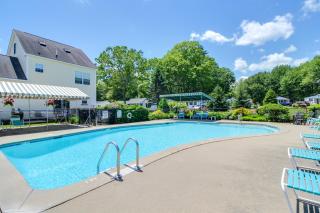 Quintessential Room by the Sea - Holiday House #M8 - 8
