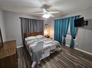 Bluff City Manor A - 5