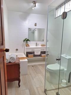 Historic Quinta, Heart of Miraflores, 2 Bedroom Apartment - 4