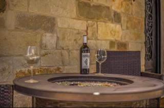 Texas Hiil Country Retreat, Bulverde - 8