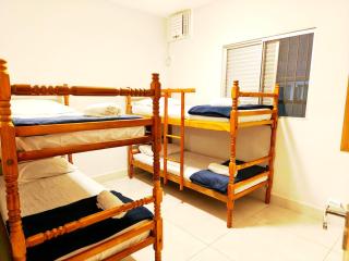 150m da Praia Grande - conforto e praticidade! - 8