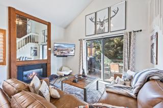 Walk to Canyons Village Charm, Vintage Inspired Interiors, Private Patio, Shared Pool, Minutes from Fine Dining - 9