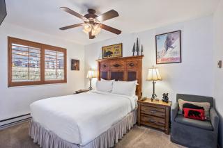 Walk to Canyons Village Charm, Vintage Inspired Interiors, Private Patio, Shared Pool, Minutes from Fine Dining - 5