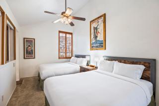 Walk to Canyons Village Charm, Vintage Inspired Interiors, Private Patio, Shared Pool, Minutes from Fine Dining - 4