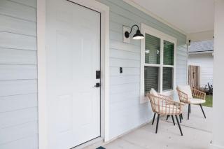 Charming and peaceful 3 BR home close to the Downtown and the Beaches - 8