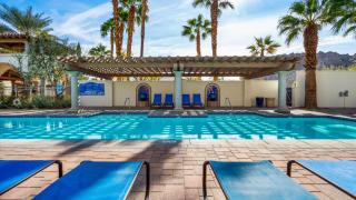 LV026 Secluded Downstairs Legacy Villas Studio - 1