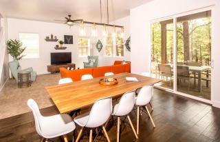 Chic Stylish 4 BR Newly Built Town-home Perfect Location - 0