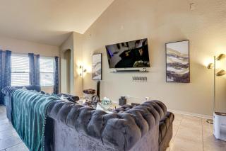 7 Mi to Lackland AFB Family Home with Patio and Yard! - 6