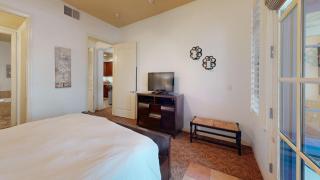 LV110 Secluded Downstairs 1 Bedroom Legacy Villa - 4