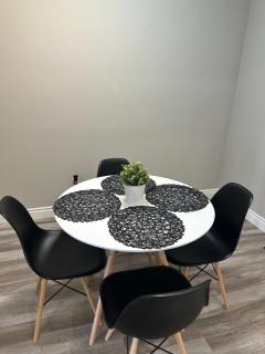 Modern Private Suite close to the Airport & Border - 8