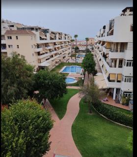 Bonito apartamento con jardín, piscina y aparcamiento gratuito - 8