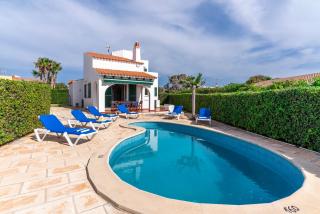 Villa Lola, seaviews, private pool & lush yard - 9