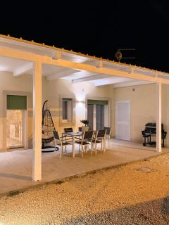 Dionysus Luxury Villa - 5