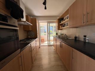 Bungalow on Dartmoor's Edge, Parking & Garden - 2