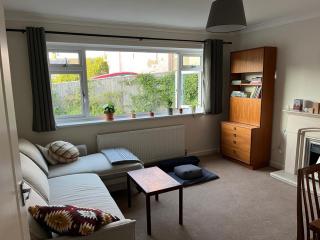 Bungalow on Dartmoor's Edge, Parking & Garden - 1