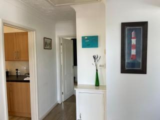 Bungalow on Dartmoor's Edge, Parking & Garden - 2