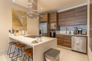 Rooftop Luxury Penthouse Huge Jacuzzi & Grill - 4