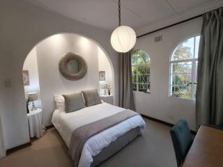 The Bardolino Artists Retreat - 6