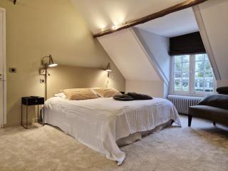 Maison de famille avec jardin, tennis, près du Parc Astérix et golfs - 2