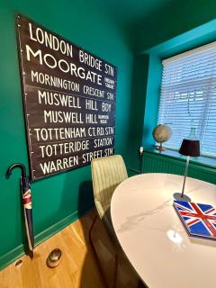 Cool stay in the historic City of London - 5