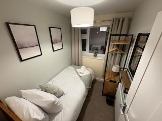 Greenfield House - Keighley Eastburn - 4