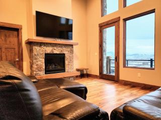 Luxury Ridge Townhome Stunning Eden Valley Views - 7