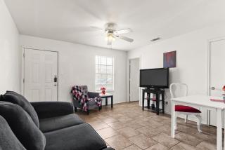 2B1B condo mins from Ft Hood & Town - Killeen - 8