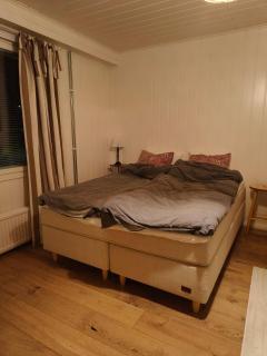 A terraced house by the river! - 8