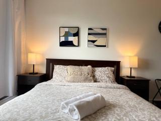 McGill Les Petits Studios, Downtown & Nightlife - 1