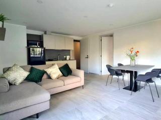 Modern 61m² Apt - Central Chalong/ Fast WiFi - 1