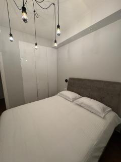 White Tower Luxury Apartment - 9