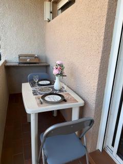 T2 à Canet Plage, Climatisation, Balcon, 50 m de la Plage - 9