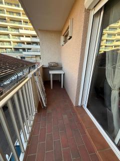 T2 à Canet Plage, Climatisation, Balcon, 50 m de la Plage - 1