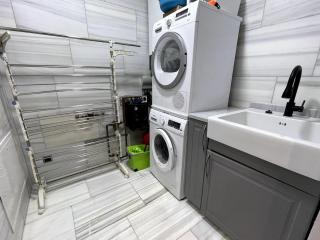 Reno'd Heritage Camino Apartment - 2