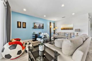 Modern 5 Bdrm Home with Themed Games Room at Encore - 6