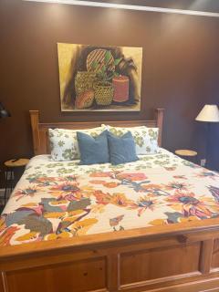 iKlektik House // Cardinal - 2