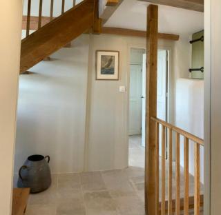 Winemakers Cottage With Vineyard & Mountain Views - 1