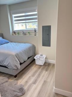 Prince George Cozy Suite - 4