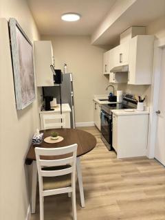 Prince George Cozy Suite - 3