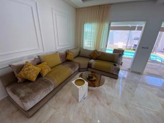 Villa H modern living steps from the beach - 1