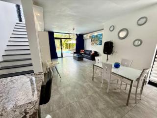 Marisol Villa in Oceanfront Comm - 1