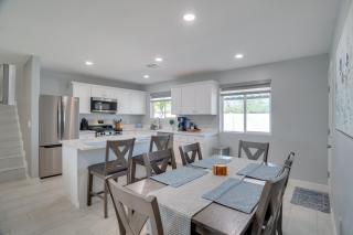 6 Mi to Saguaro Natl Park! Home with Poolside Oasis - 6