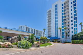 1 Mi to Beach! Resort Retreat with Pool in Destin - 7