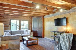 Kentucky Lake Access! Family Log Cabin with Deck - 6