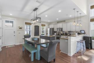 1285 Laurel Grove - Seabatical - 5